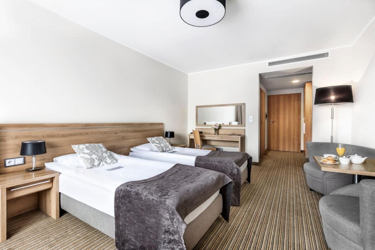 Mercure Brant 4* Wiązowna